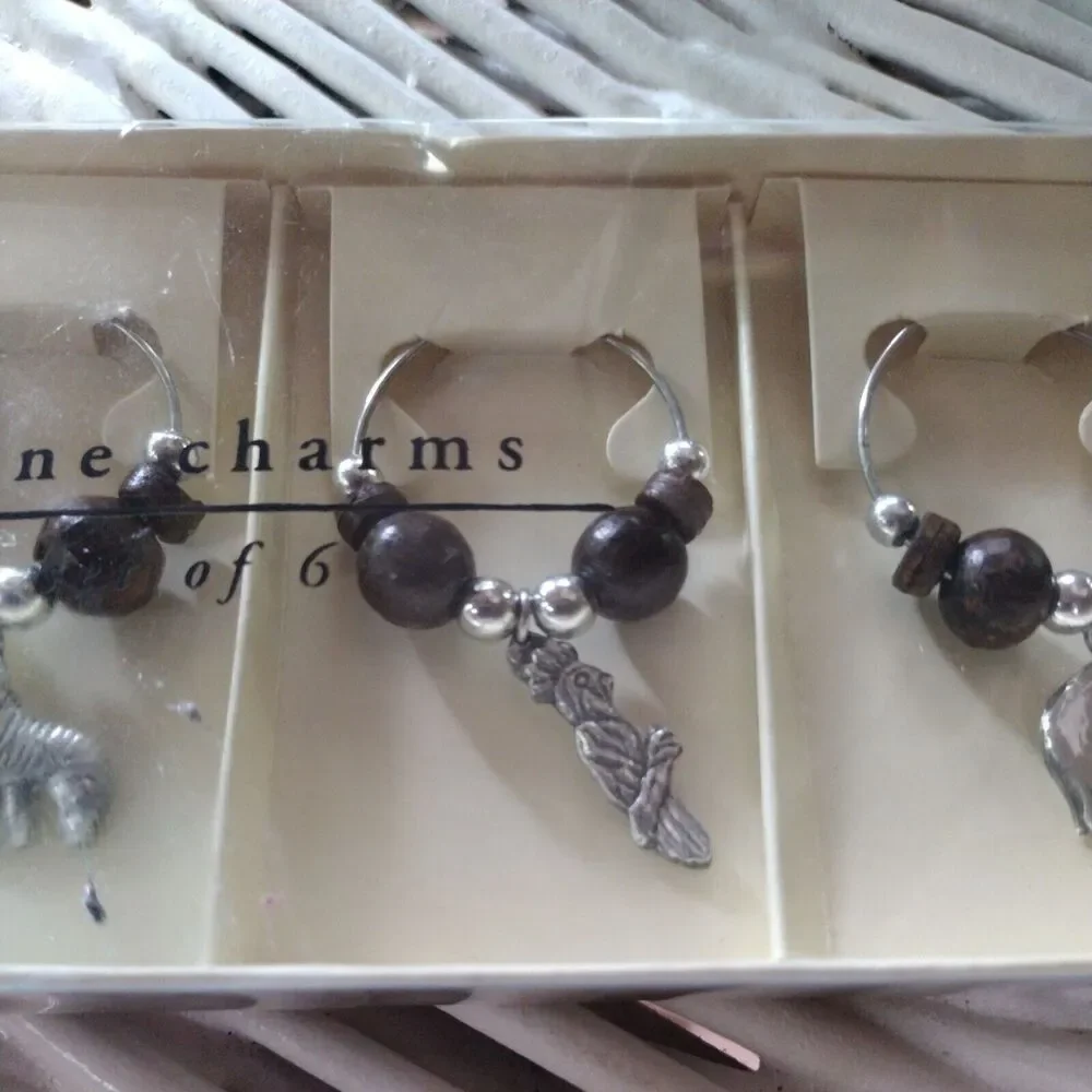 Wine Charms 6 Silver Tone African Animals Pier 1 Imports Barware Party Night